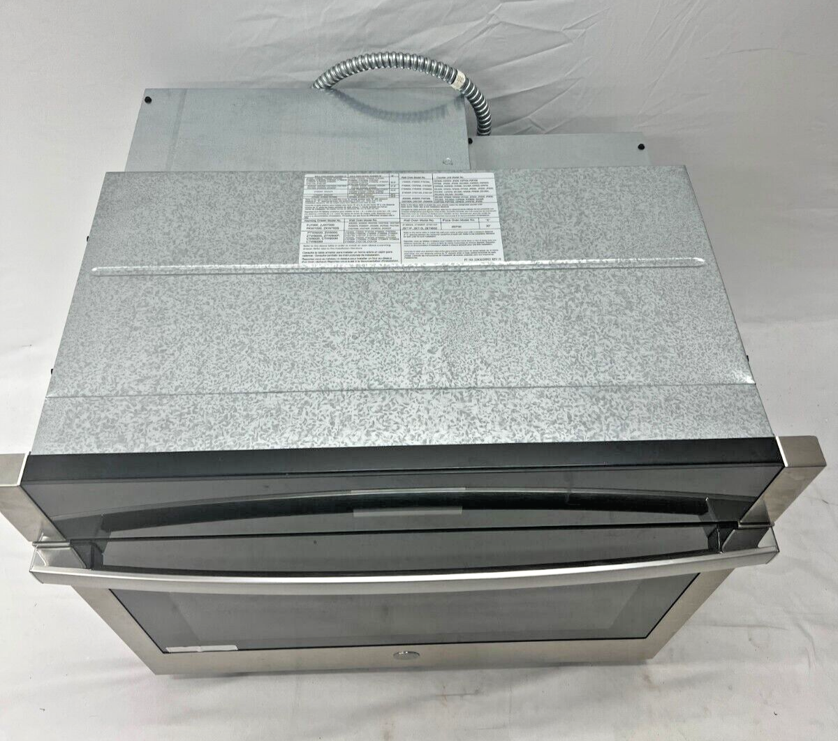 GE JTS5000SNSS 30" Smart Built-In Single Convection Wall Oven in Stainless Steel