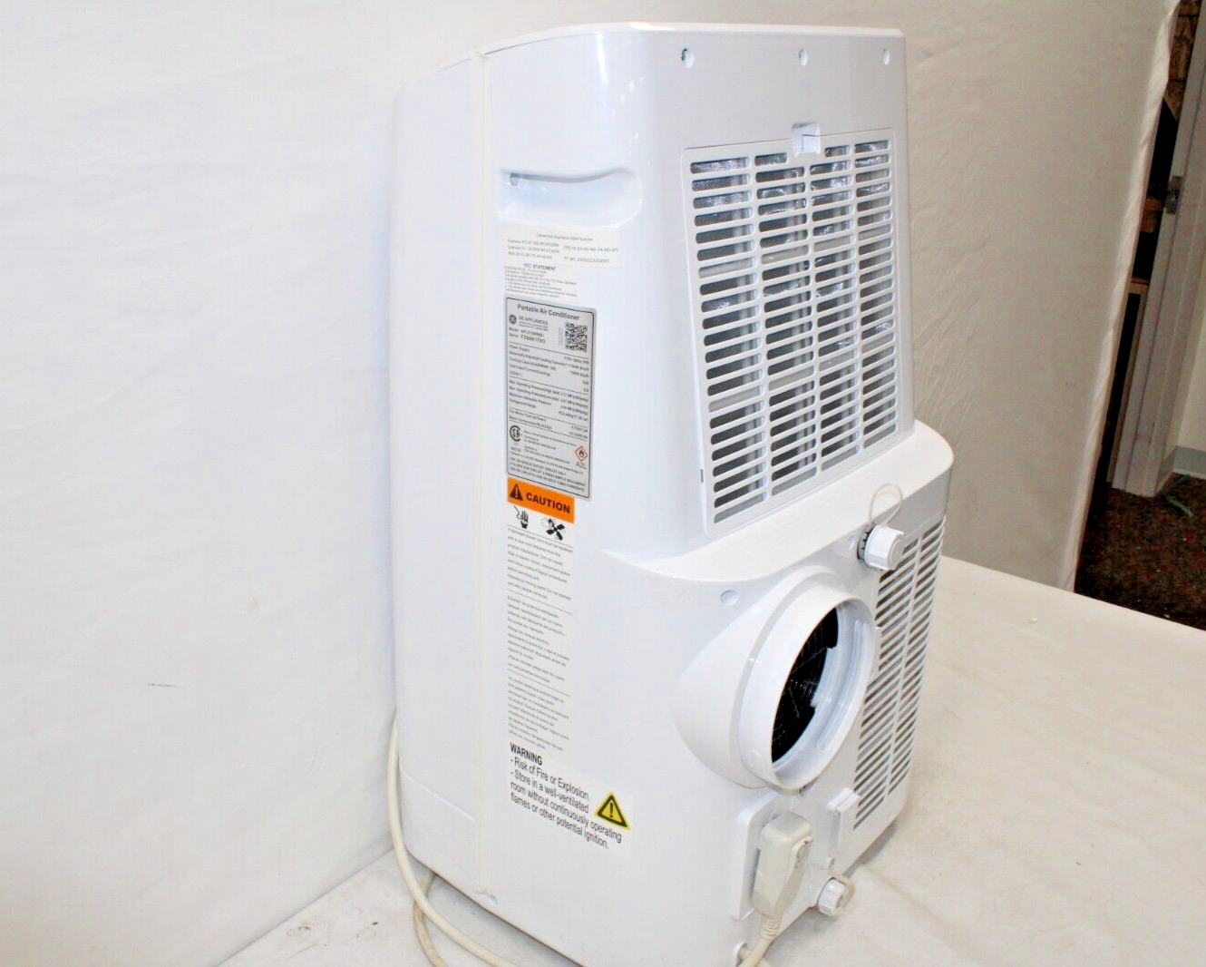 Insignia NS-AC07PWH1 300 Sq. Ft. Portable Air Conditioner 7,000 BTU - White