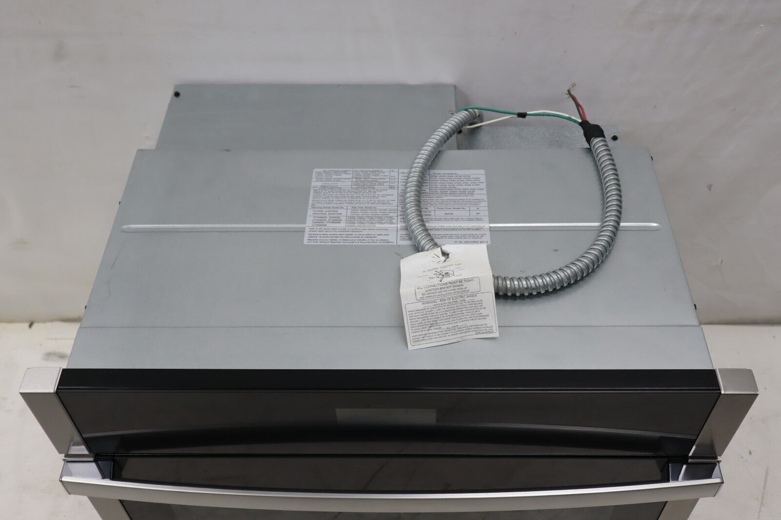 GE JTS5000SNSS 30" Built-In Single Electric Convection Wall Oven in SS