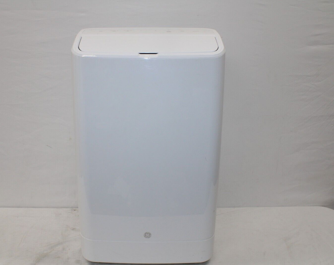 Insignia NS-AC07PWH1 300 Sq. Ft. Portable Air Conditioner 7,000 BTU - White