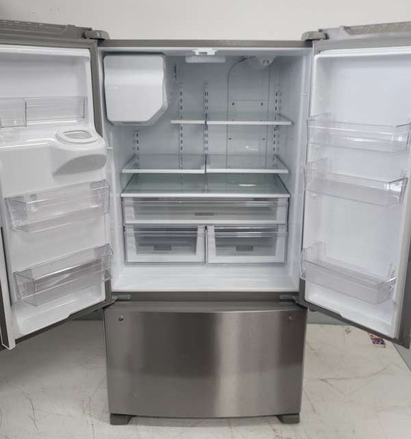 Whirlpool WRFF3436RZ 24.7 Cu. Ft 36" French Door Refrigerator, ENERGY STAR - Assessment Photo 12