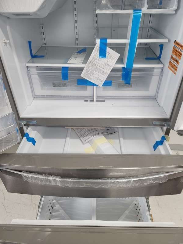 Whirlpool WRMF3636RZ 24.5 Cu. Ft 36" French Door Bottom-Freezer Refrigerator - Assessment Photo 12