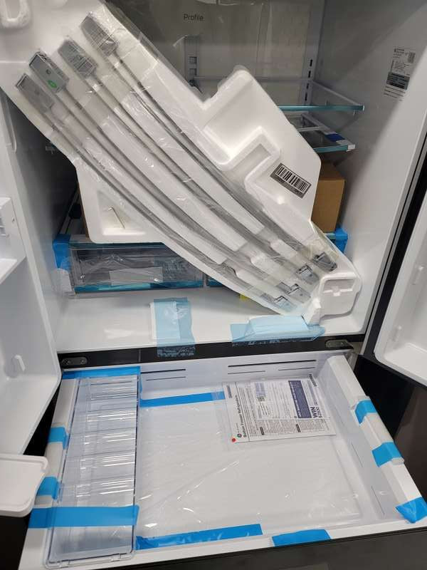 GE Profile PGE29BYTFS 28.7 Cu. Ft Refrigerator French Door Smart ENERGY STAR - Assessment Photo 14