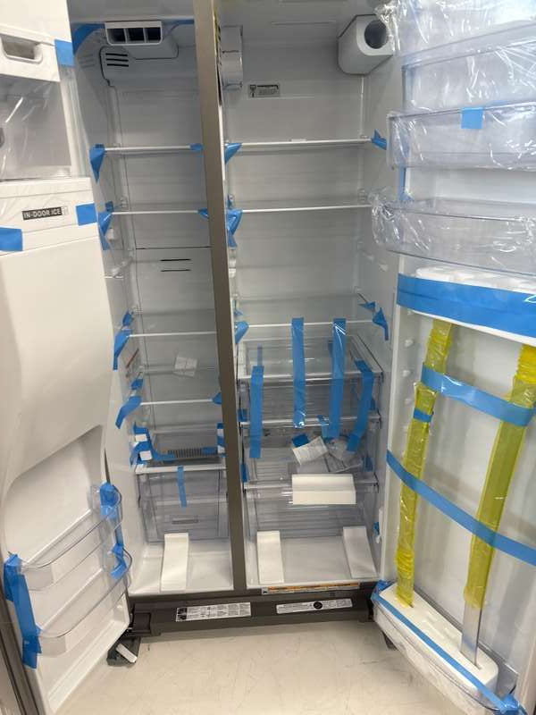 Whirlpool WRSC5536RZ 21 Cu. Ft 36" Side-by-Side Counter-Depth Refrigerator - Assessment Photo 9