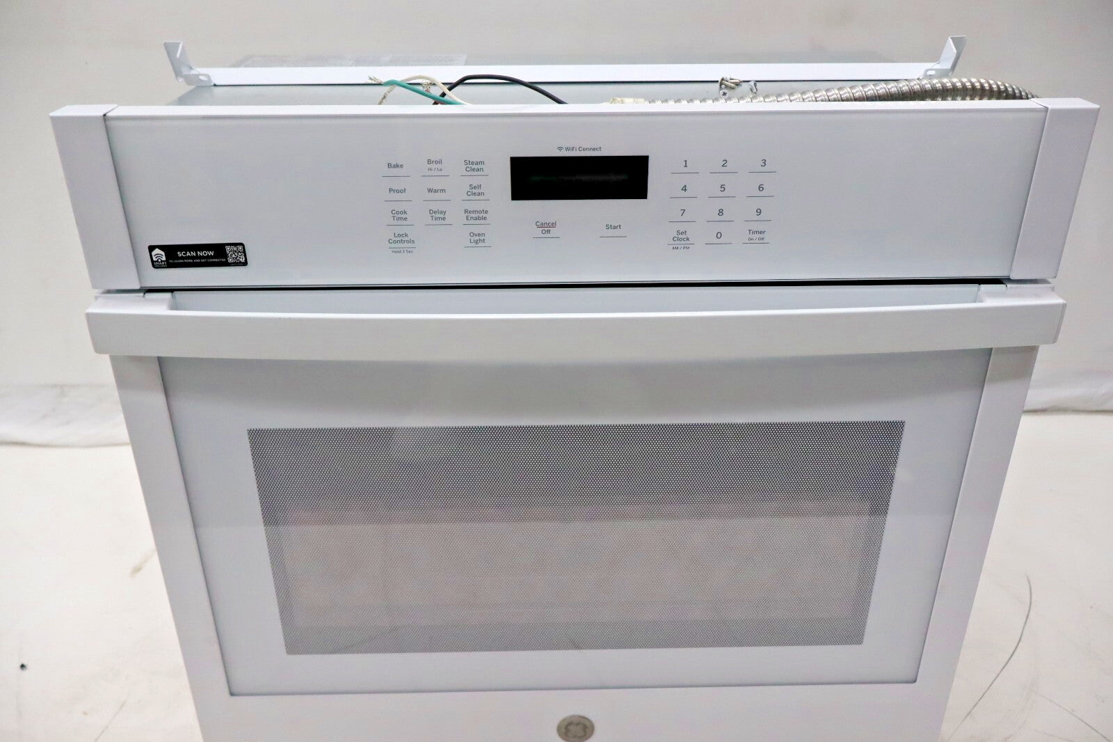 GE JTS3000DNWW - 30" Smart Built-In Single Electric Self-Clean Wall Oven - White