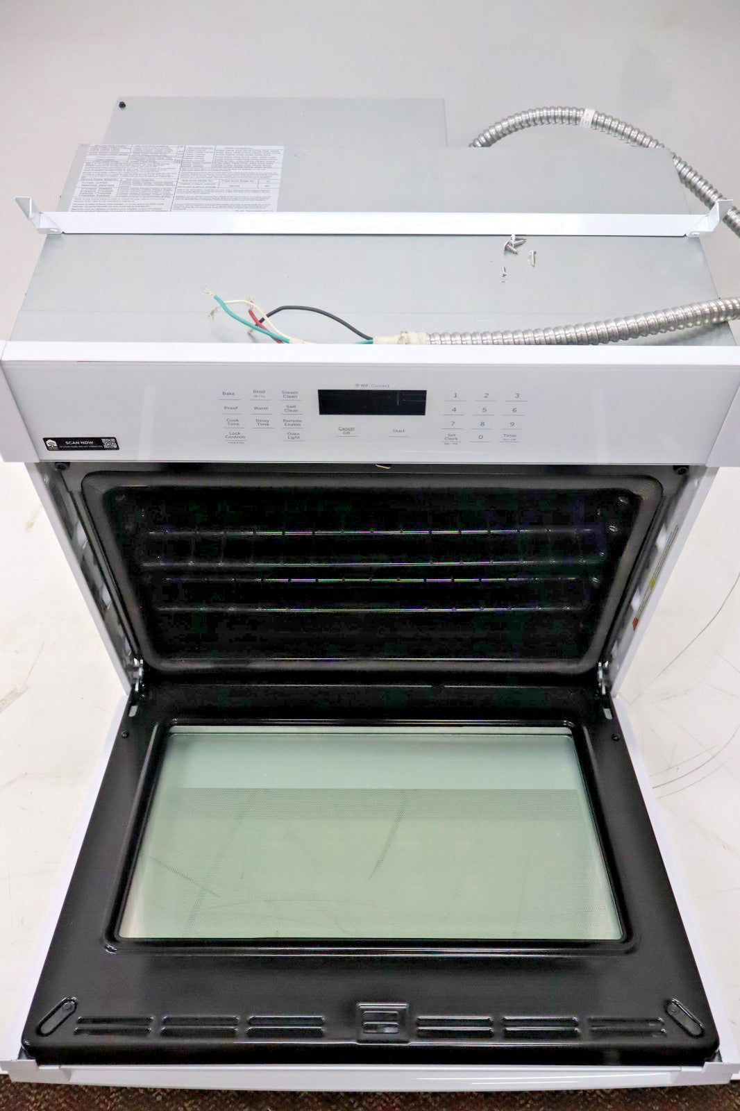 GE JTS3000DNWW - 30" Smart Built-In Single Electric Self-Clean Wall Oven - White