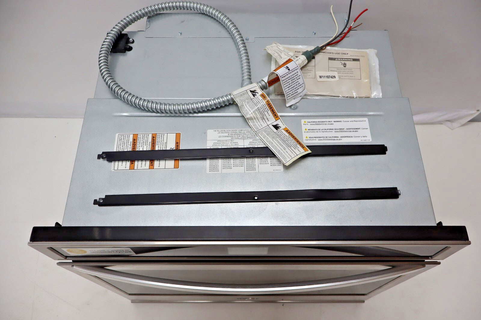 Whirlpool WOS51EC0HS 30" 5 Cu. Ft. Built-In Electric Single Wall Oven in SS