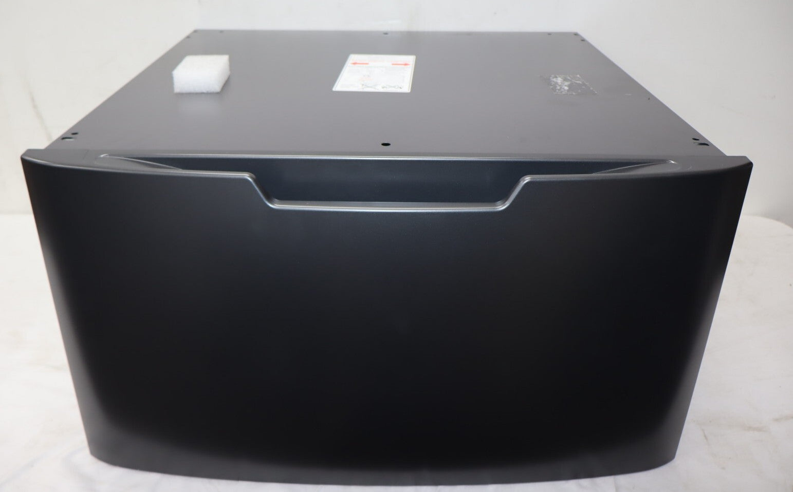 GE Profile GFP1528PTDS - 28" Laundry Pedestal with Storage Drawer - Carbon Graph