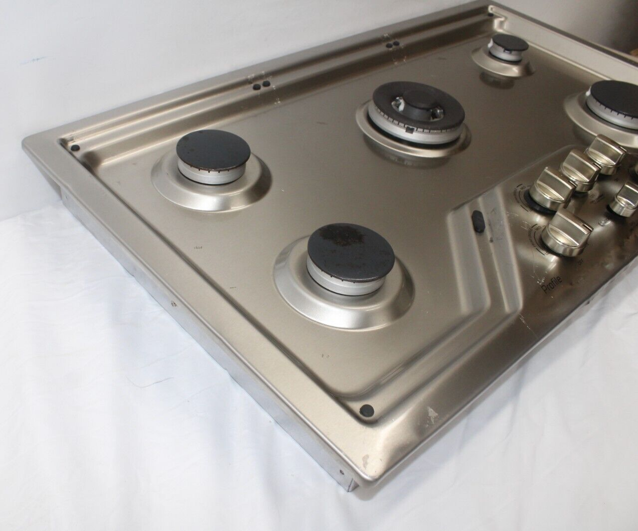 GE Profile PGP9036SLSS 36" Built-In Gas Cooktop in Stainless Steel