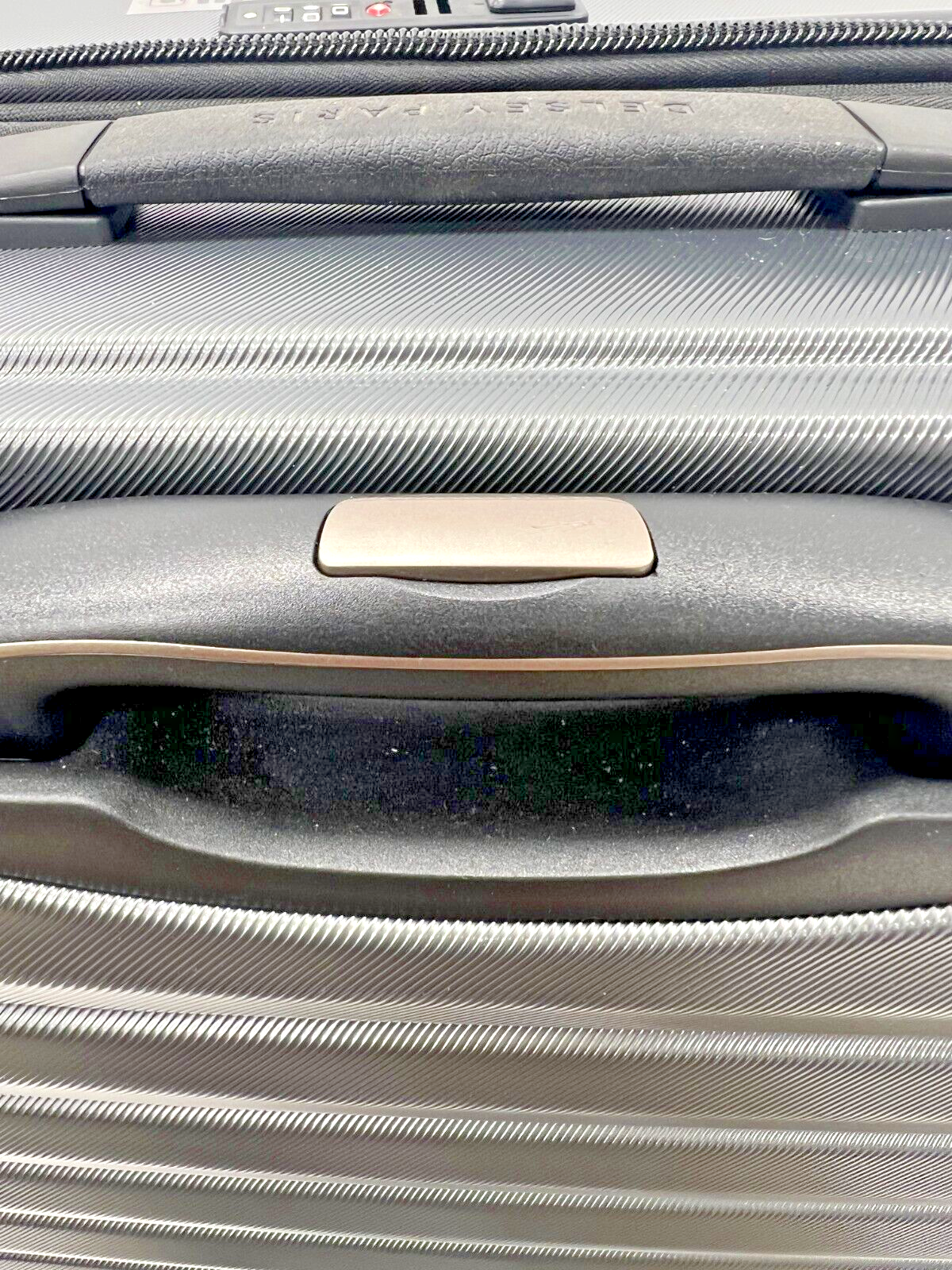 Delsey Paris 1946 Helium Edge 2-Piece 30" & 22" TSA-Accepted Luggage Set, Gray