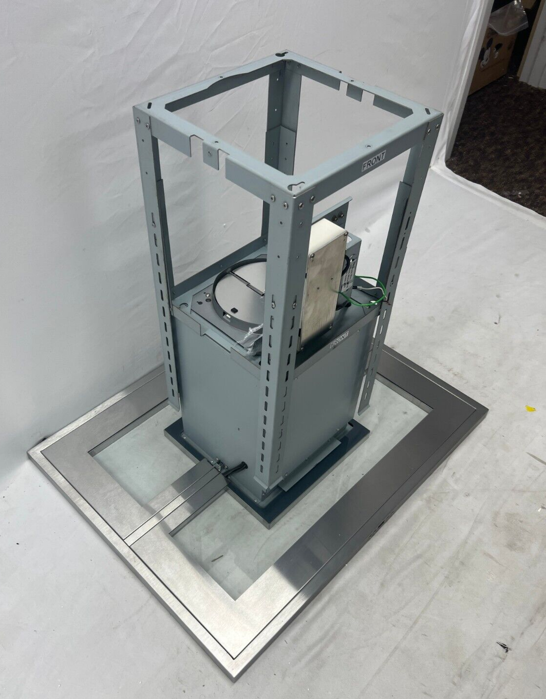 Zephyr Modena 36" 600 CFM Island Mount Range Hood w/ LED Light SS, ZMD-M90AS