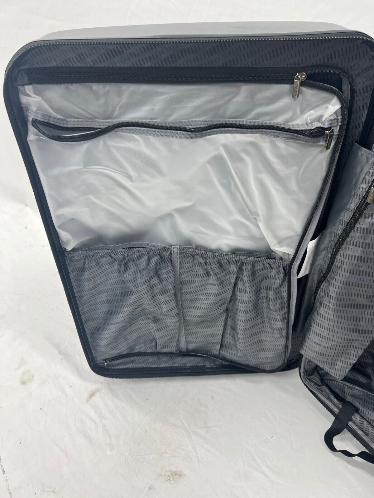 American Tourister Tranquil Hardside 3-Piece 28" 24" 20" Luggage Set in Black