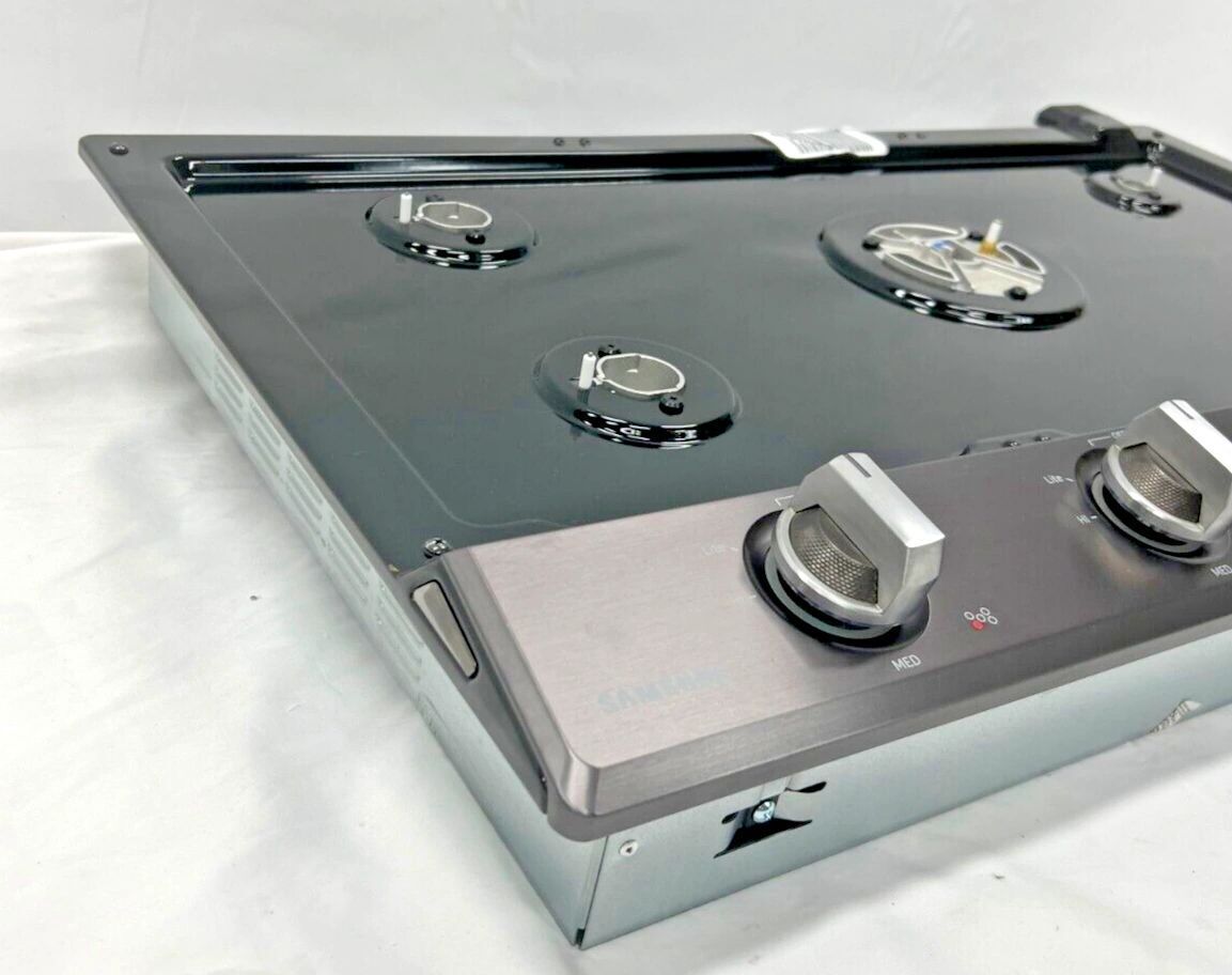 Samsung NA36N7755TG 36" Built-In Gas Cooktop w/ WiFi & Dual Power Brass Burner