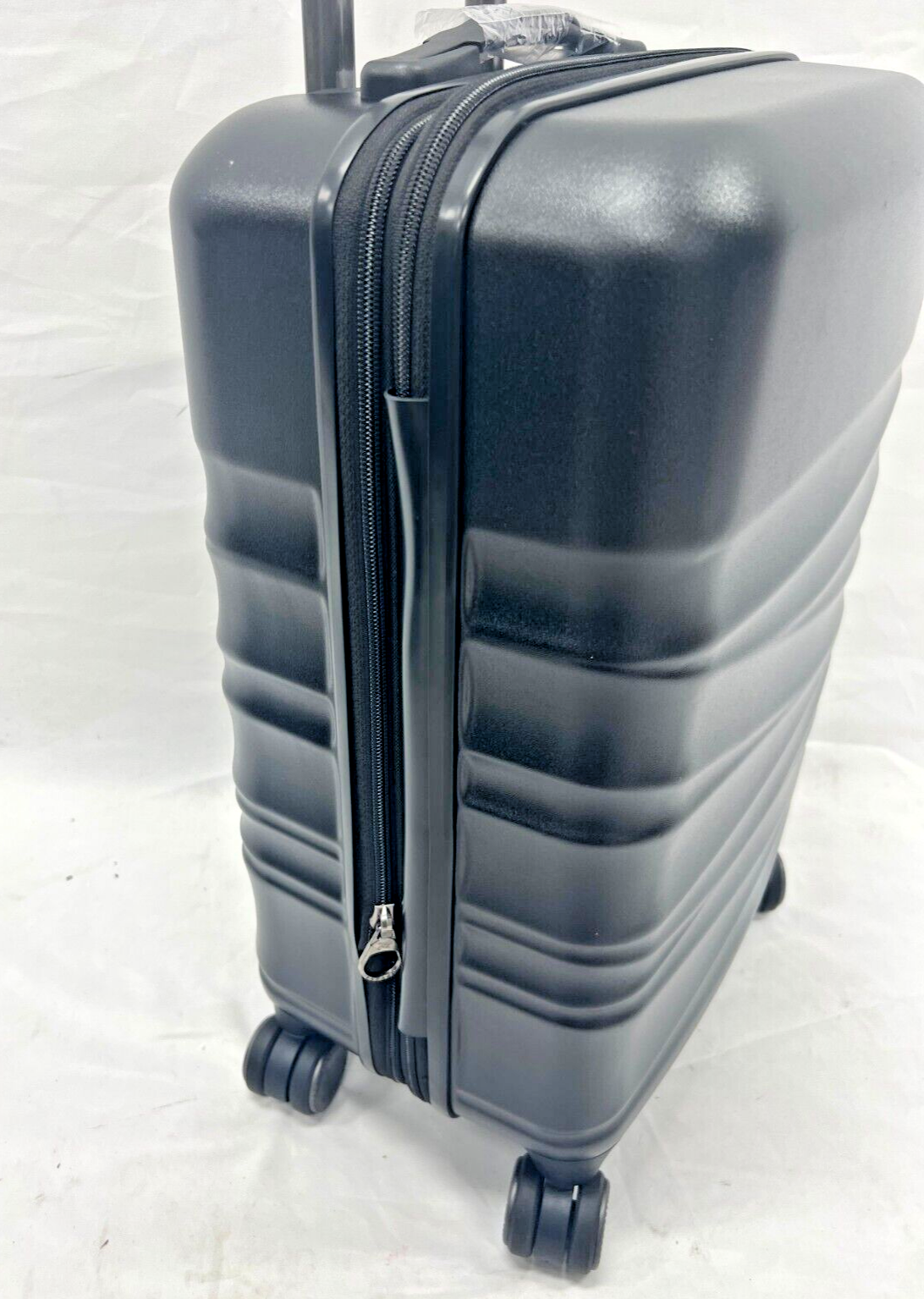 American Tourister Tranquil Hardside 3-Piece 28" 24" 20" Luggage Set in Black
