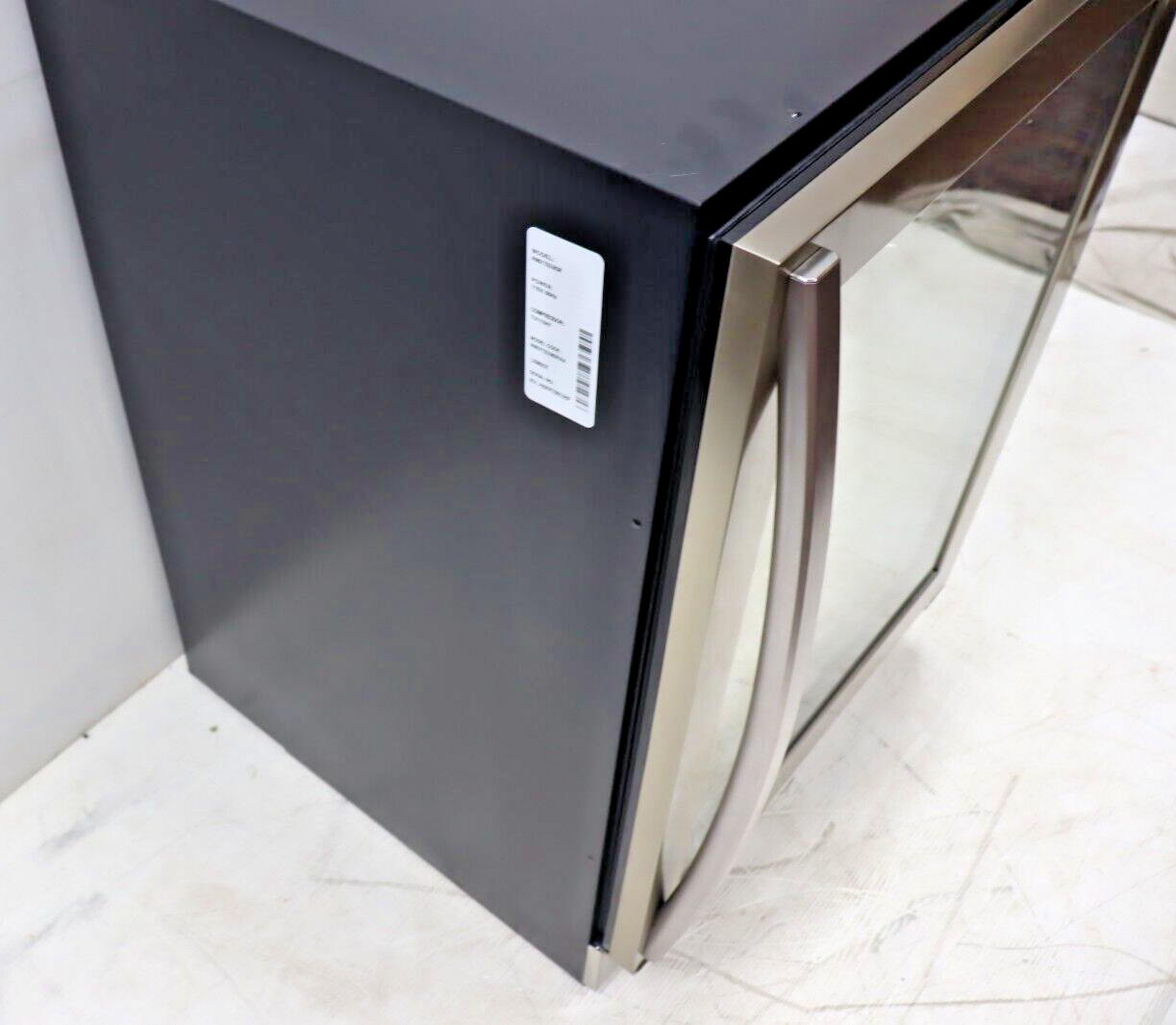 Samsung RW51TS338SR/AA - 51-Bottle Capacity 5.1 Cu. Ft. Wine Cooler in SS