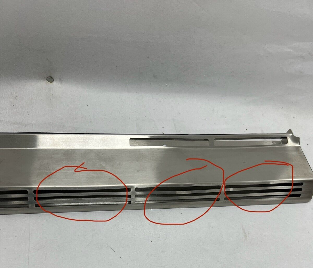 Bosch HGZBS301 4" Low Back for Bosch HGI804UC & HDI8054U Slide-In Ranges in SS