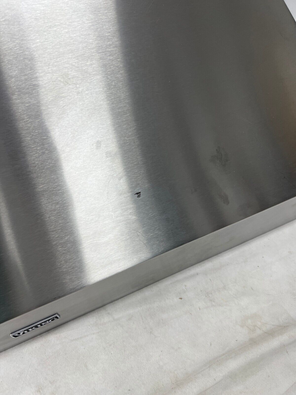 Viking 30" 5 Series Wall Mount Chimney Range Hood VCWH53048SS, No Blower