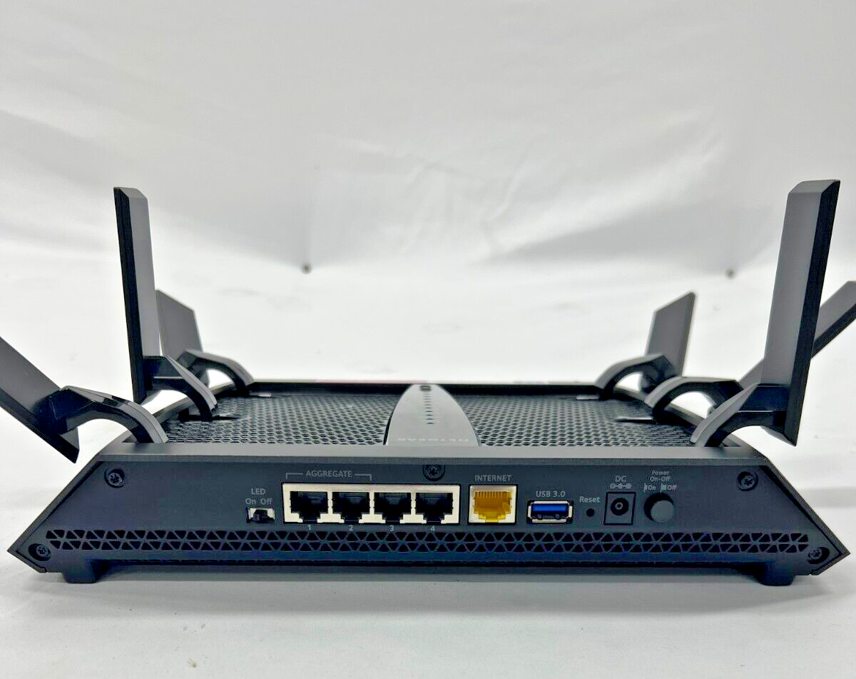 NETGEAR Nighthawk X6S AC3000 Tri-Band Smart Wi-Fi Router R7900P