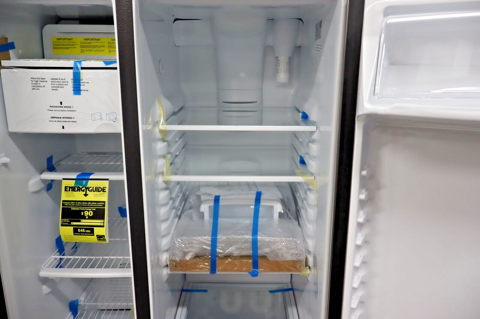 GE GSE25GYPFS 25.3 Cu. Ft. Side-by-Side Refrigerator w/ Ice & Water Dispenser SS