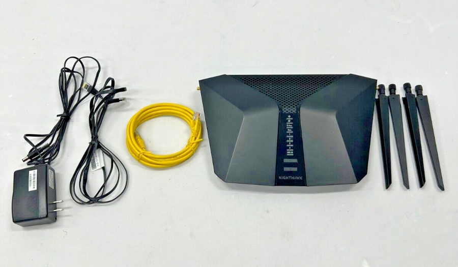 NETGEAR Nighthawk 6-Stream AX6 AX4300 Wi-Fi Router RAX45-100NAS 4.3Gbps Black