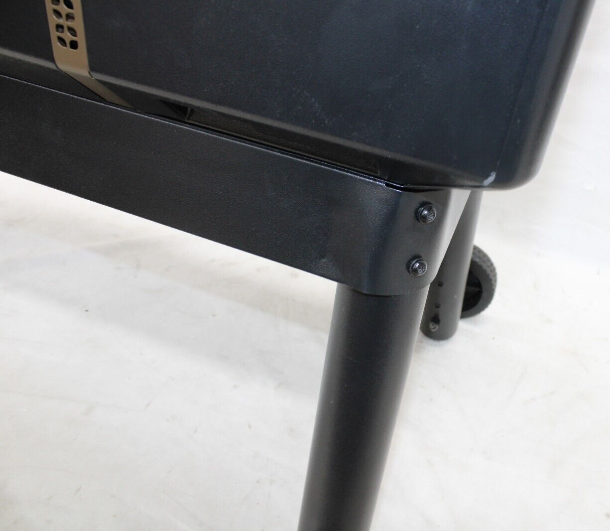 Traeger Grills TFB93RLG - IRONWOOD XL Wood Pellet Outdoor Grill- Black