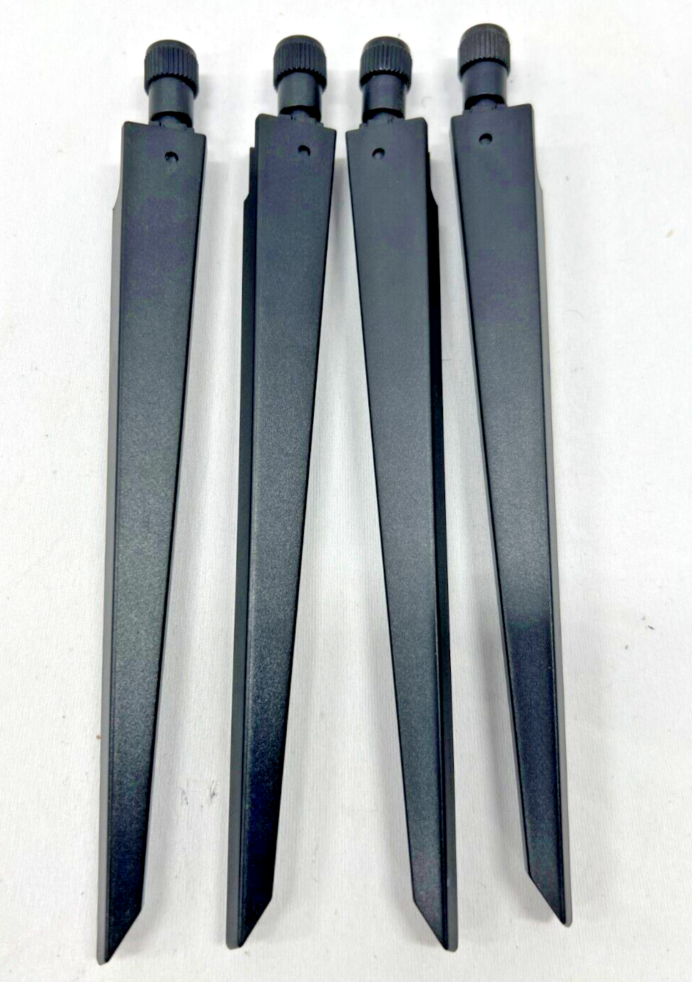 NETGEAR Nighthawk 6-Stream AX6 AX4300 Wi-Fi Router RAX45-100NAS 4.3Gbps