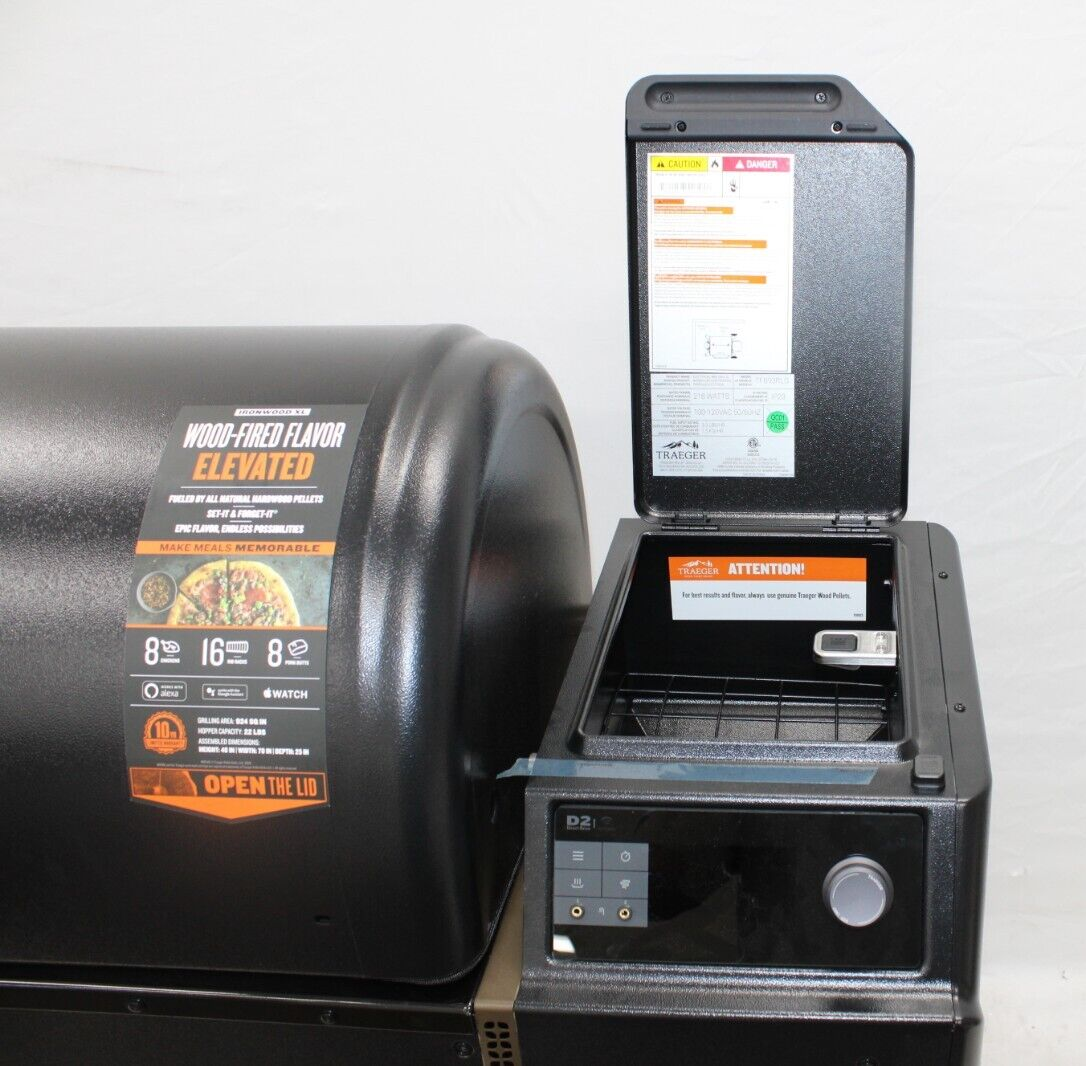 Traeger Grills TFB93RLG - IRONWOOD XL Wood Pellet Outdoor Grill- Black