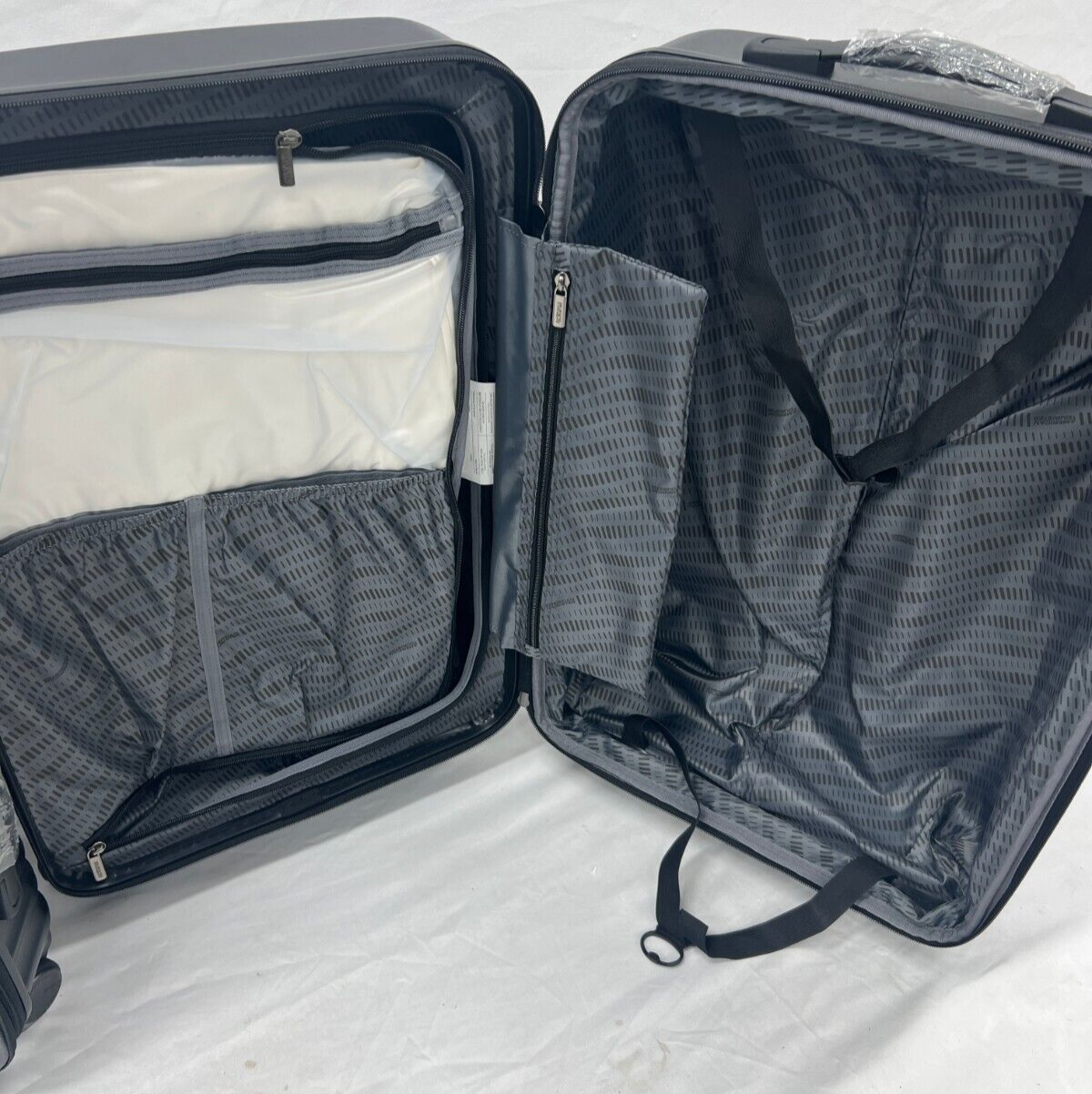 American Tourister Tranquil Hardside 3-Piece 28" 24" 20" Luggage Set in Black