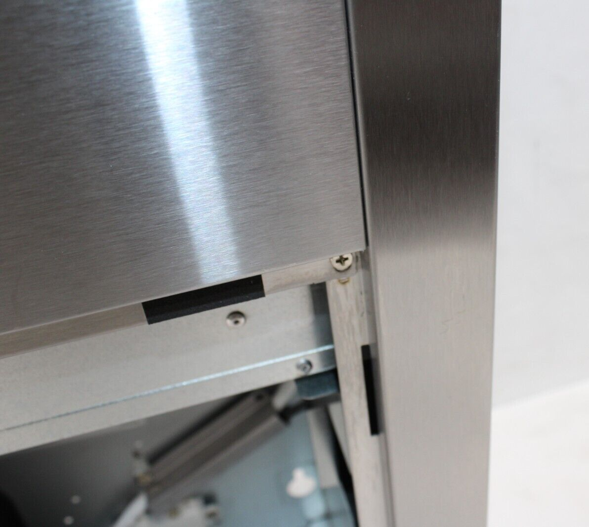 Zephyr Gust AK7100BS-BF 30" 400 CFM Under Cabinet Range Hood, Convertible in SS