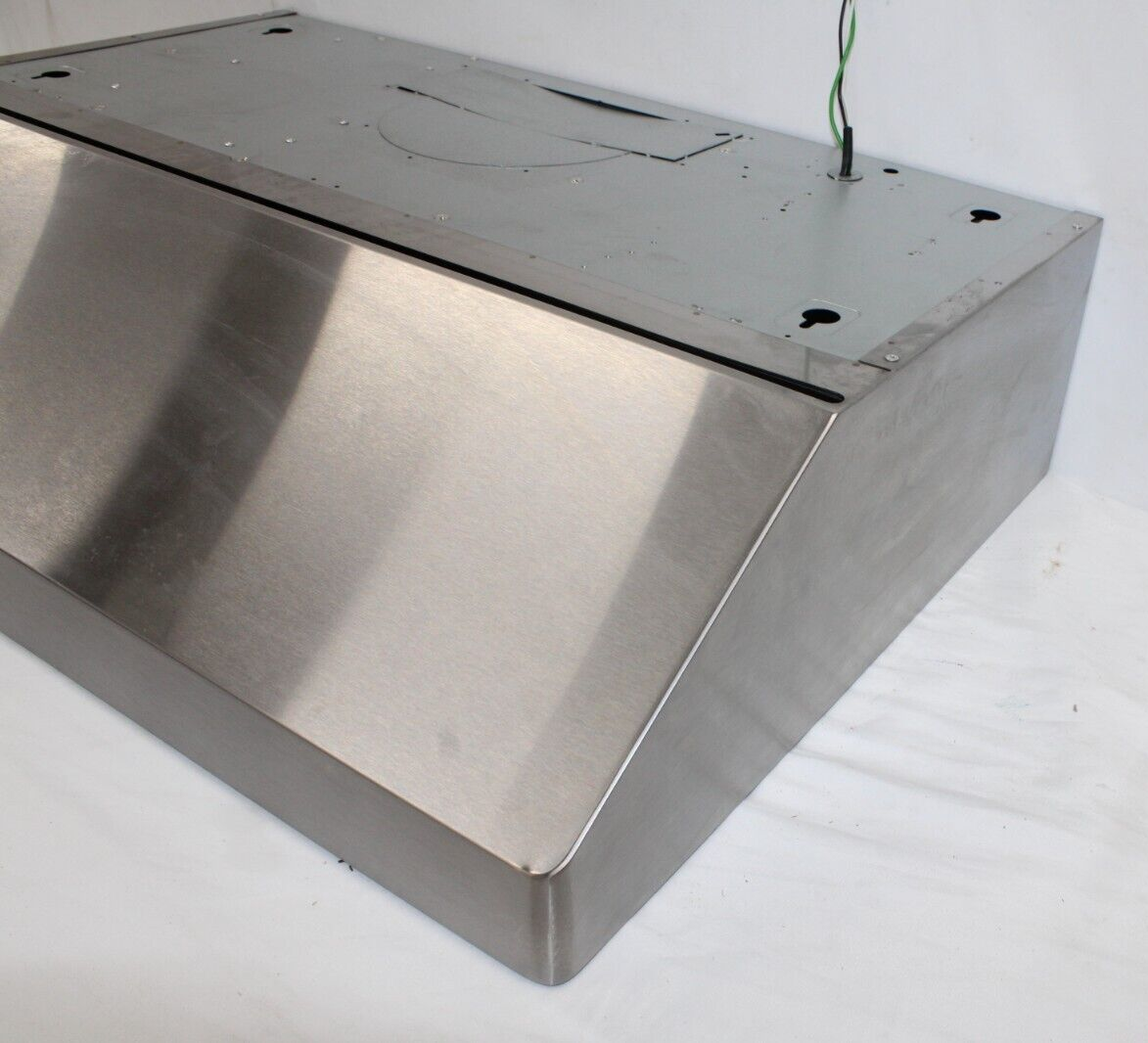 Zephyr Gust AK7100BS-BF 30" 400 CFM Under Cabinet Range Hood, Convertible in SS