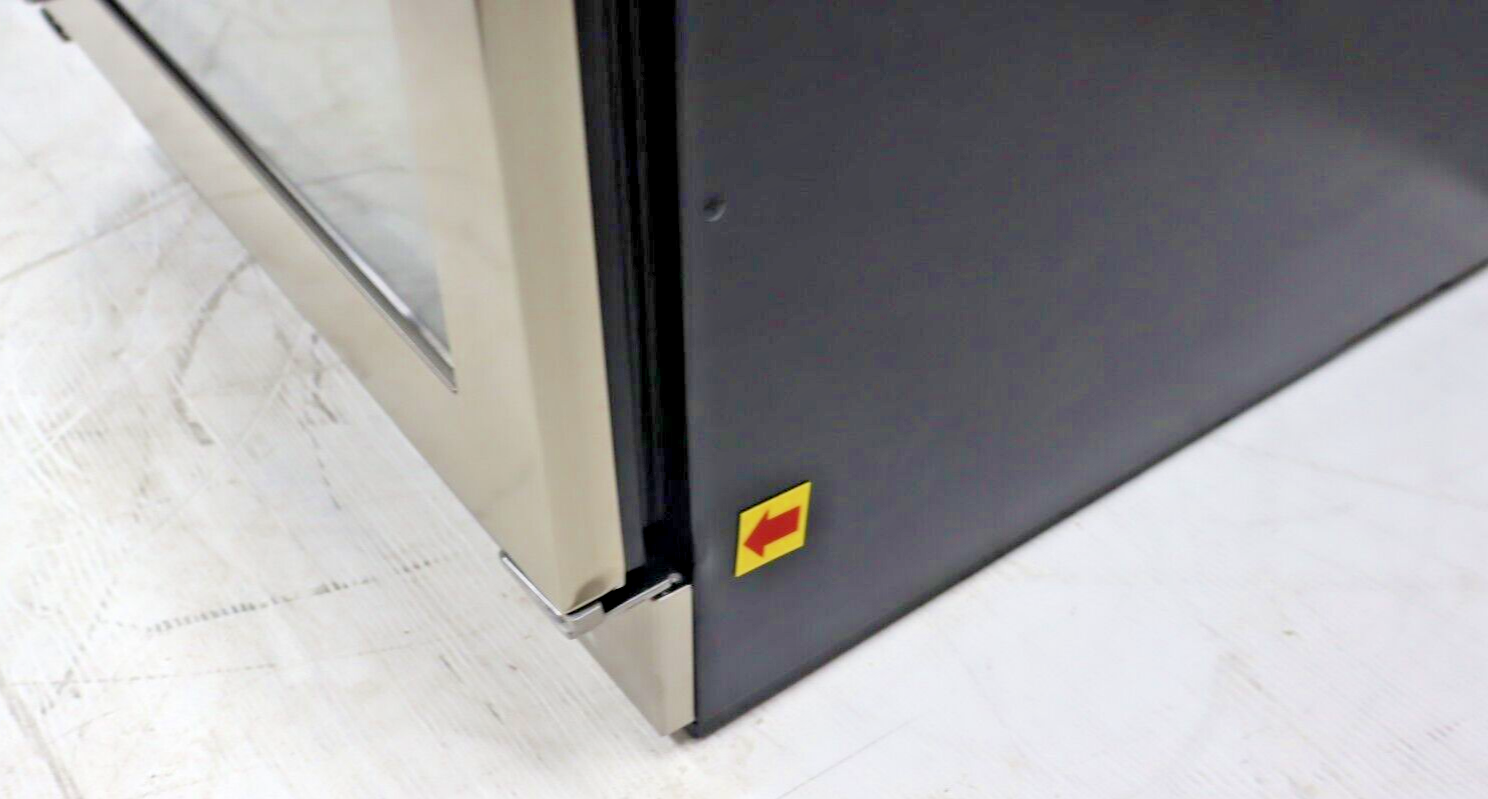 Samsung RW51TS338SR/AA - 51-Bottle Capacity 5.1 Cu. Ft. Wine Cooler in SS