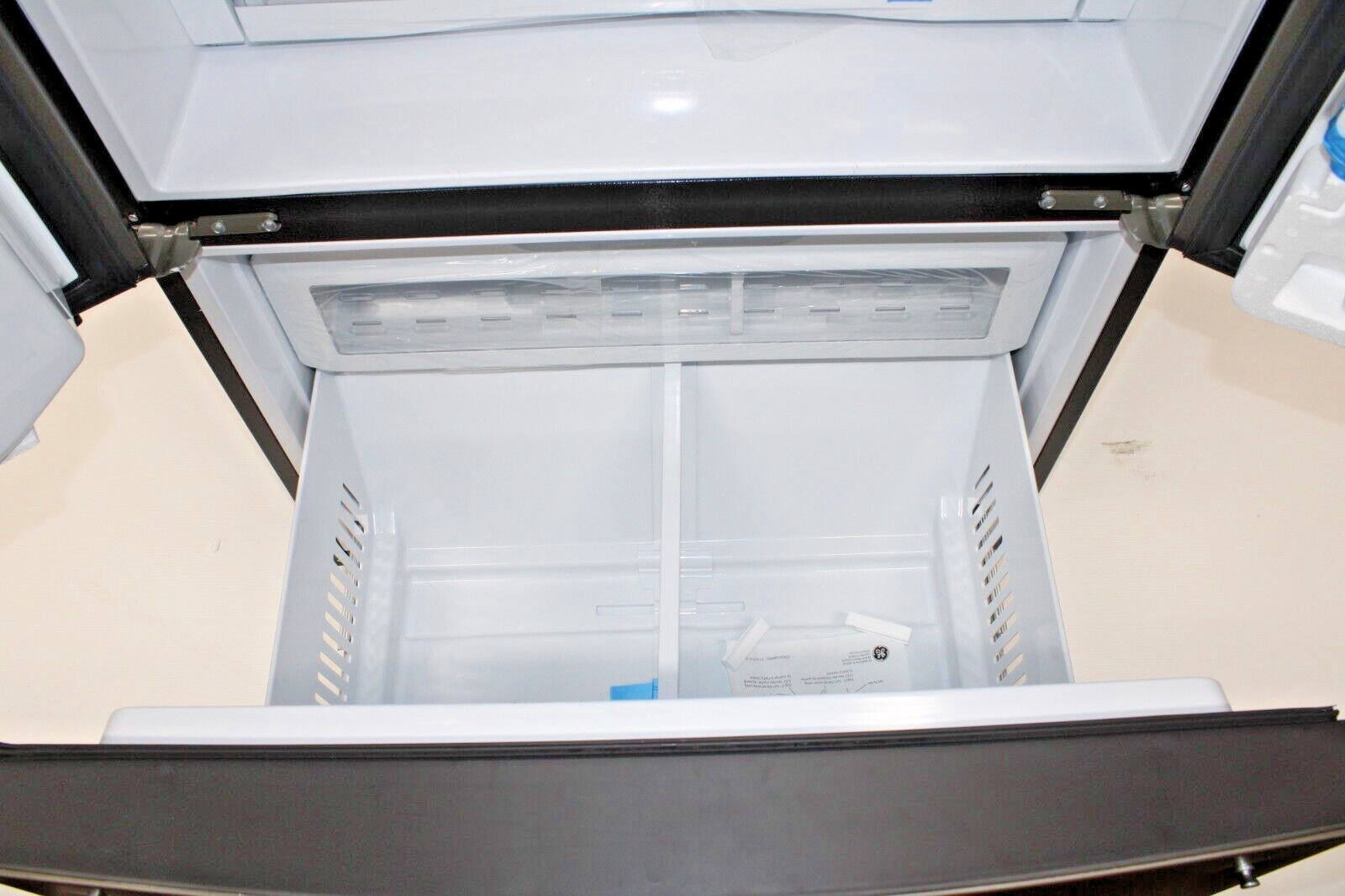 GE GFE28GMKES 27.7 Cu. Ft. French Door Refrigerator w/ Turbo Cool in Slate