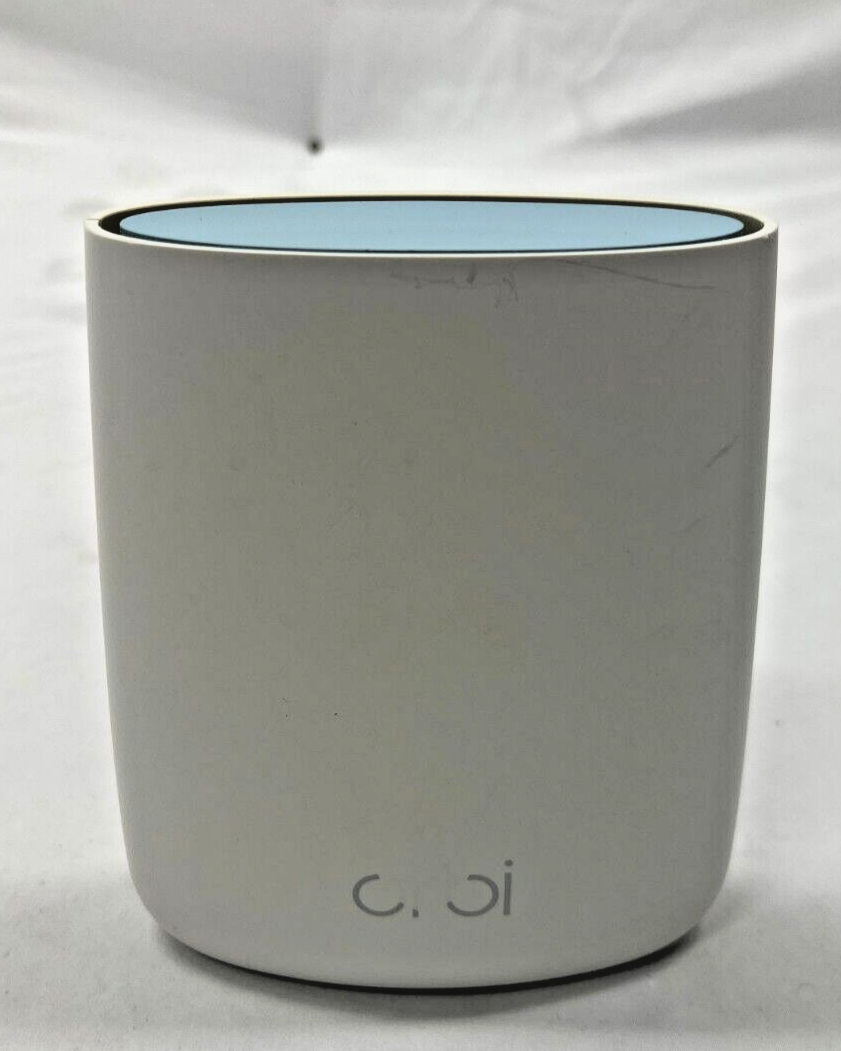 NETGEAR Orbi AC2200 RBR20 Tri-Band Mesh Router & Charging Cable