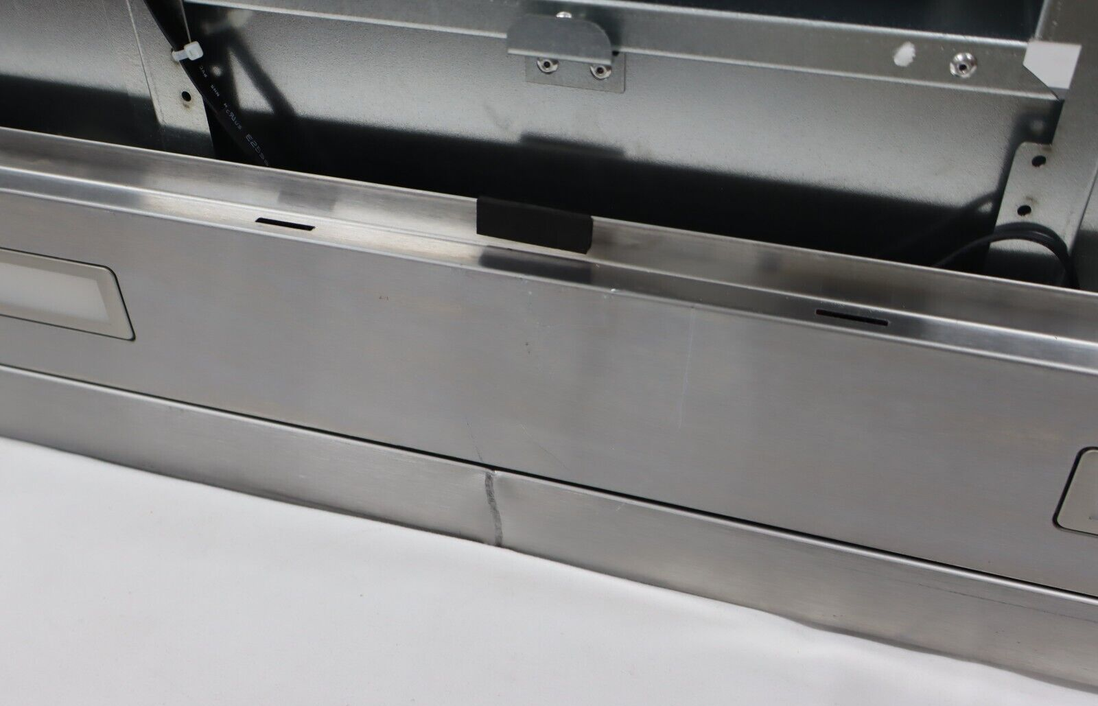 Zephyr ZLC-M90CS Luce 36" 600 CFM Island Mount Range Hood in Stainless Steel