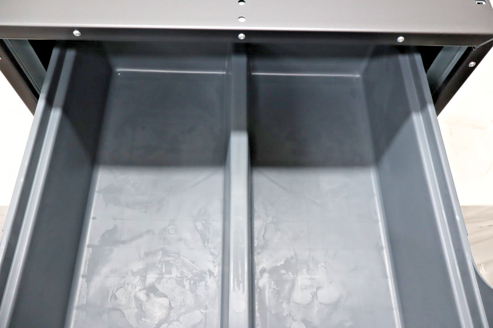 GE Profile GFP1528PTDS - 28" Laundry Pedestal with Storage Drawer, Carbon Graphi