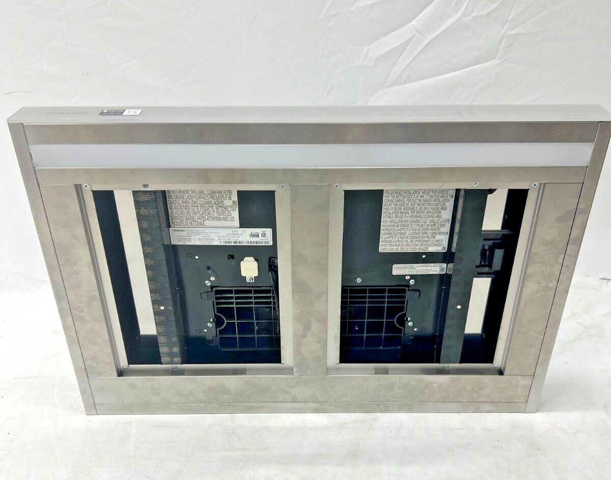 New Samsung BESPOKE NK30CB600WCGAA 29" Convertible Wall Chimney Range Hood, Gray
