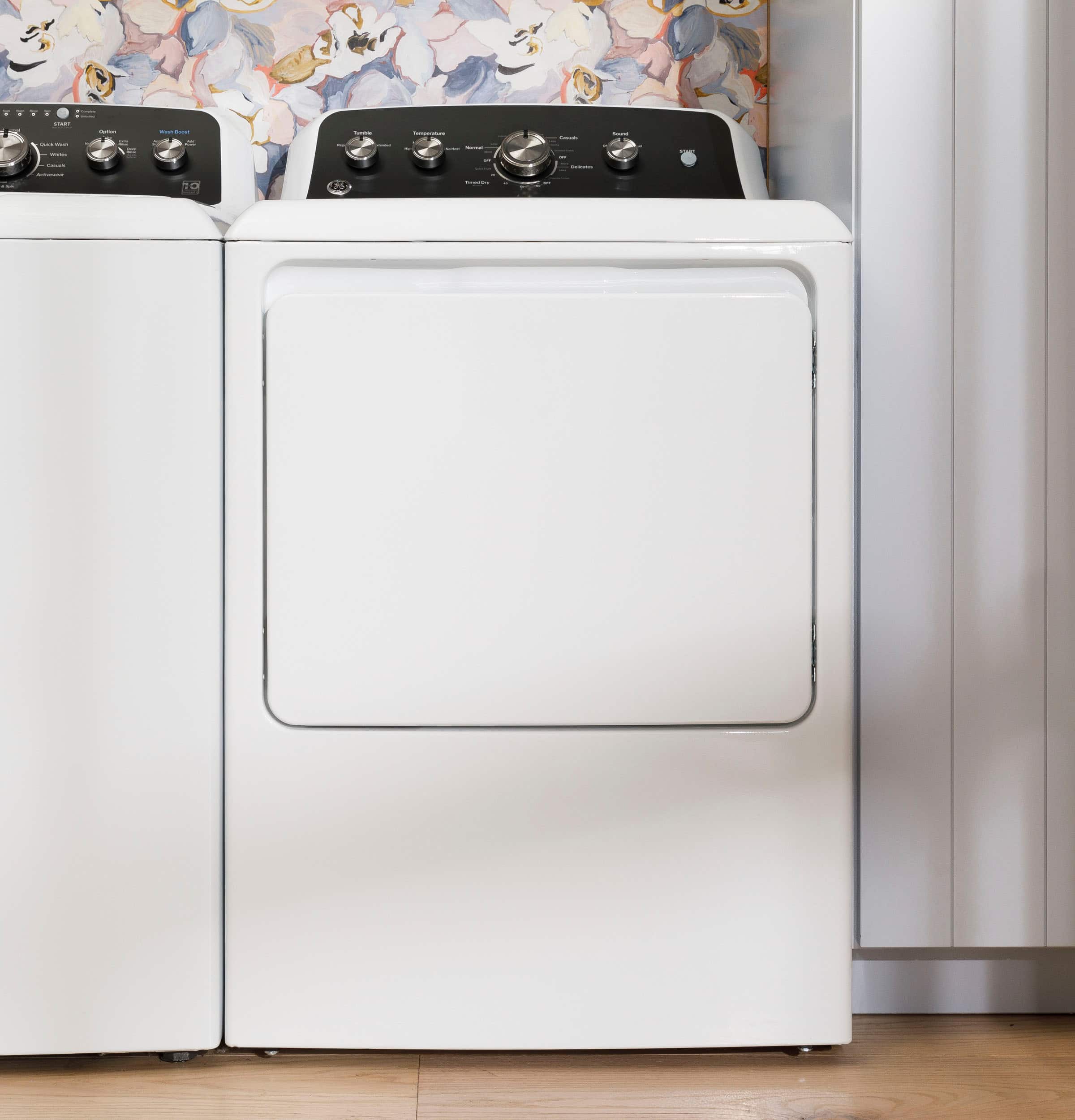 GE GTD48GASWWB 7.2 Cu. Ft Dryer ENERGY STAR White with Matte Black - Image 9