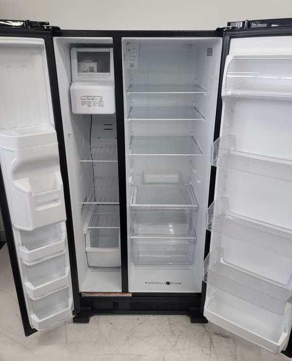 Amana ASI2175GRB 21.4 Cu. Ft 33" Side-By-Side Refrigerator, Black - Assessment Photo 10