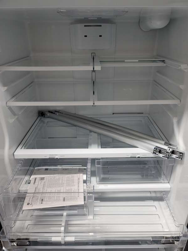 GE GFE26JYMFS 25.6 Cu. Ft French Door ENERGY STAR Stainless Steel - Assessment Photo 12