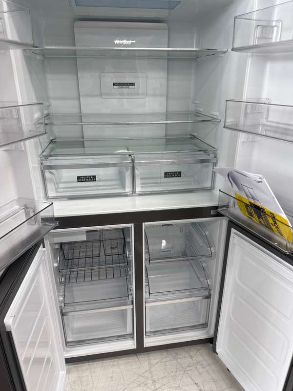 Whirlpool WRQA59CNKZ 19.4 Cu. Ft 4-Door French Door Counter-Depth Refrigerator - Assessment Photo 12