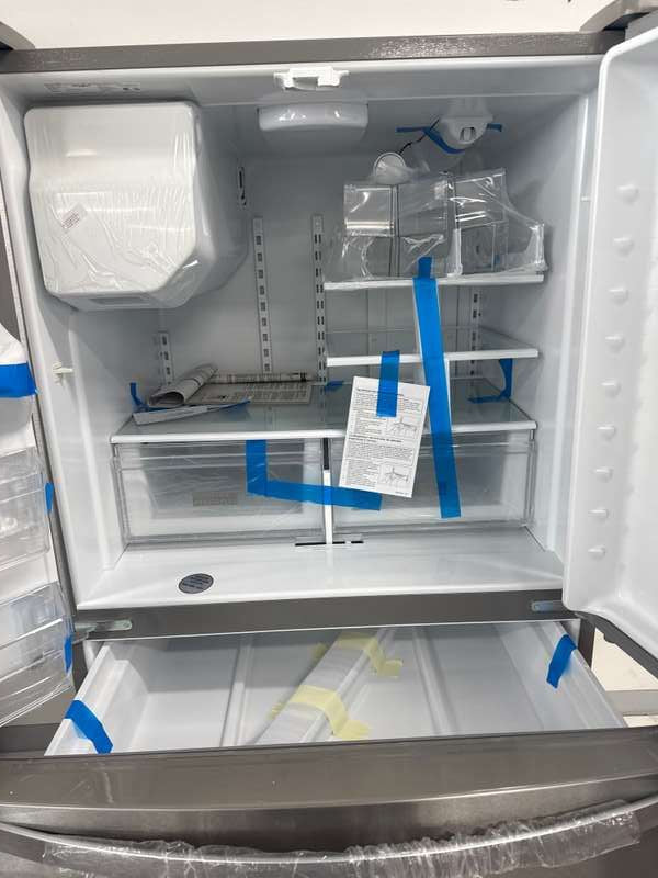 Whirlpool WRMF3636RZ 24.5 Cu. Ft 36"  French Door Refrigerator, Stainless Steel - Assessment Photo 12