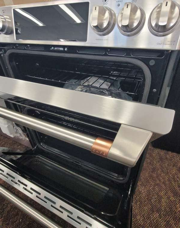 Café CHS950P2MS1 6.7 Cu. Ft Oven Range SlideIn Convection ENERGY STAR - Assessment Photo 13