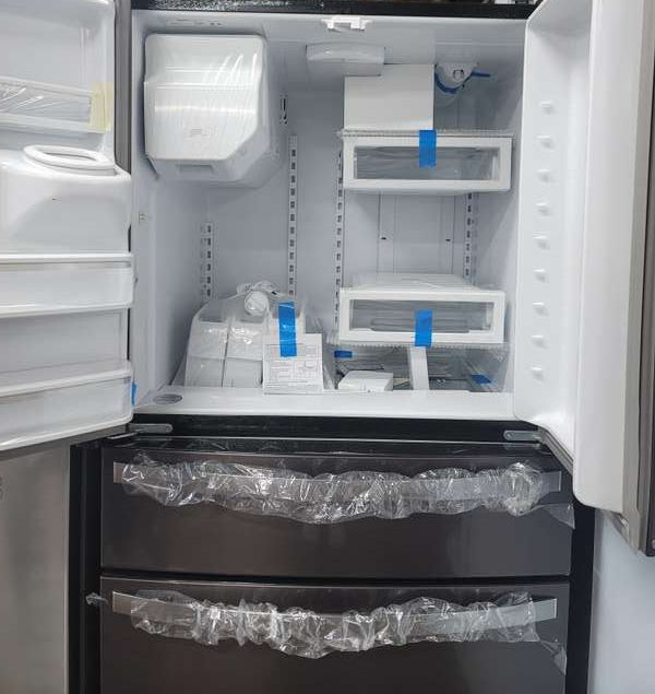 Whirlpool WRX735SDHV Free Standing Refrigerator Freezer [Please specify color] - Assessment Photo 2