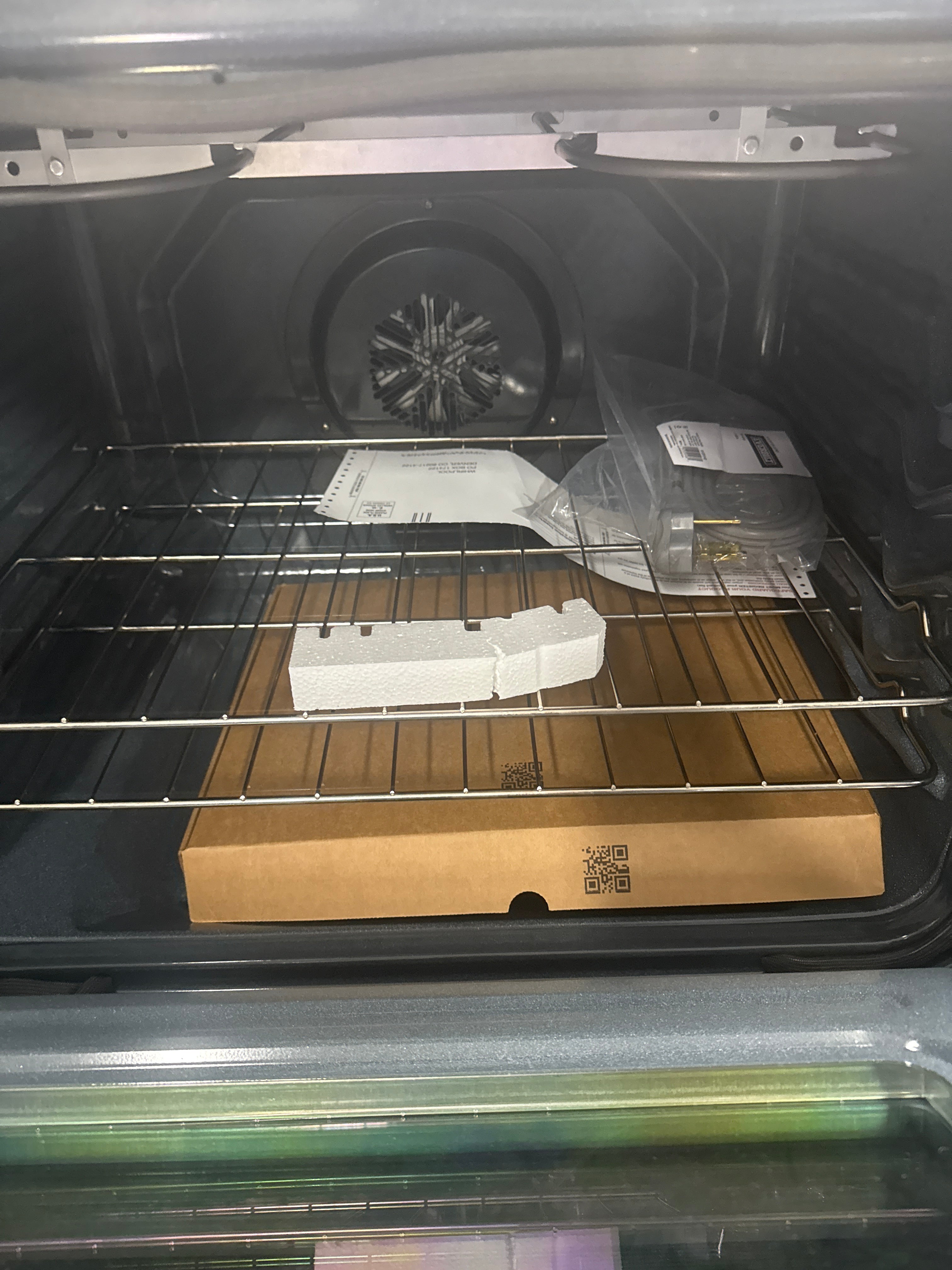 Whirlpool WFE550S0LZ 5.3 Cu. Ft. Freestanding Electric Convection Range, Air Fry - Assessment Photo
