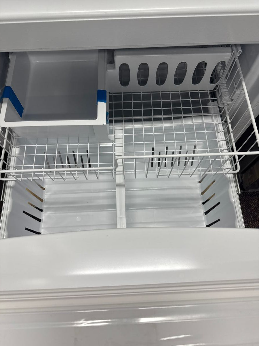 Whirlpool WRFF5333PW 22 cu. ft Refrigerator French Door ENERGY STAR White - Assessment Photo 4