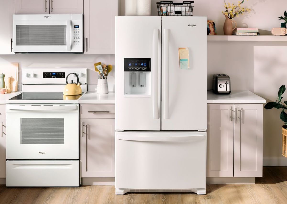 Whirlpool WRFF3436RW 25 Cu. Ft. 36" French Door Refrigerator, White - Assessment Photo 7