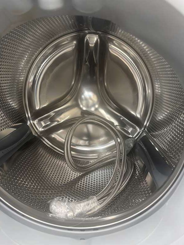 Electrolux - Perfect Steam 4.4 Cu.Ft. 9-Cycle Front-Loading Washer with Steam - Assessment Photo 9