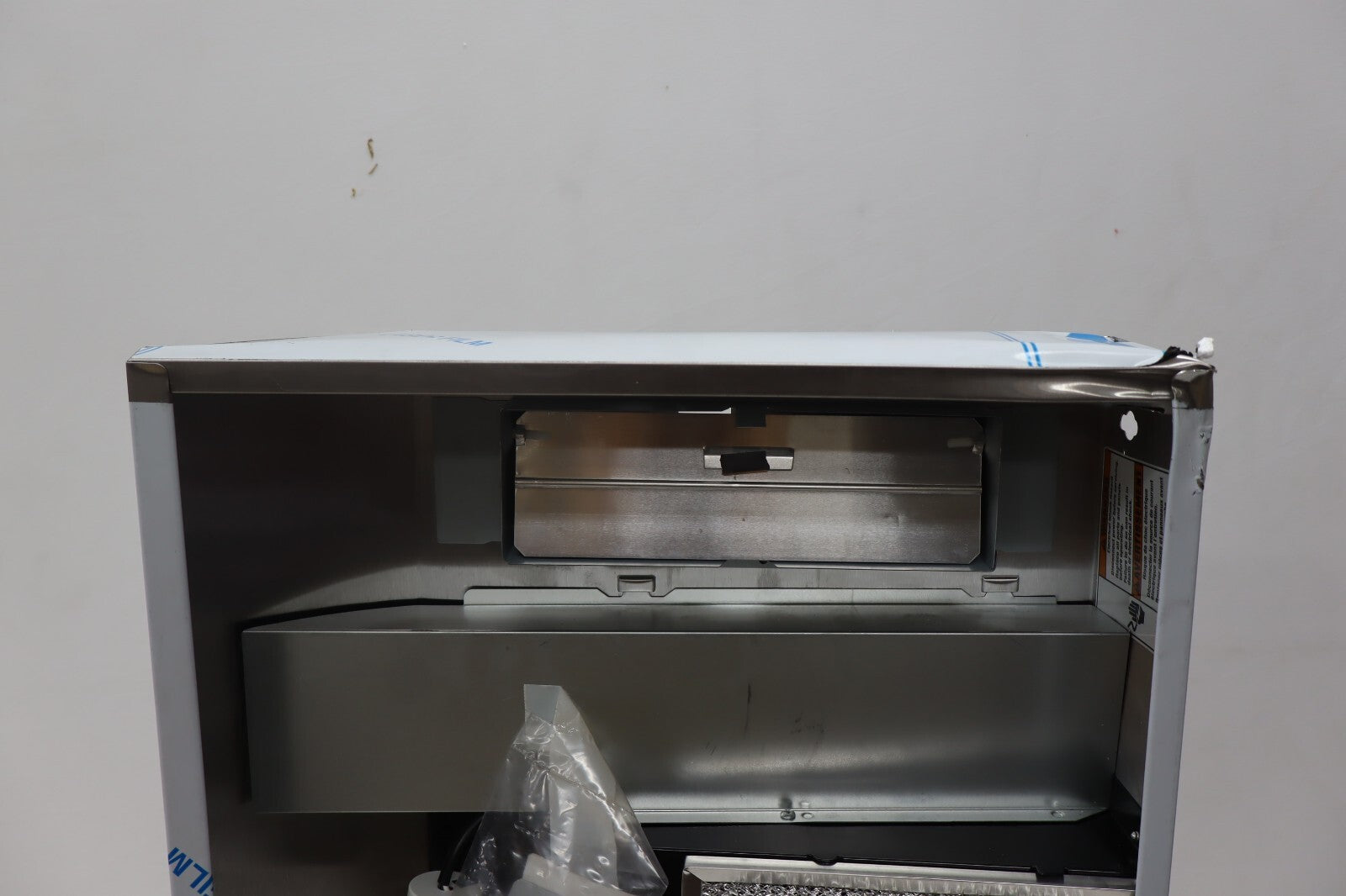 New Whirlpool UXT4130ADS 30" Convertible Under-Cabinet Range Hood in Stainless