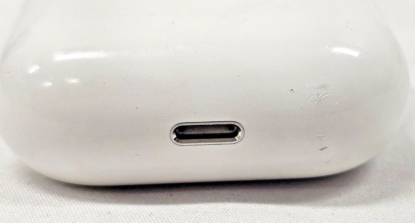 Apple Airpod Replacement Charging Case Only (3rd Gen)  A2566- Tested