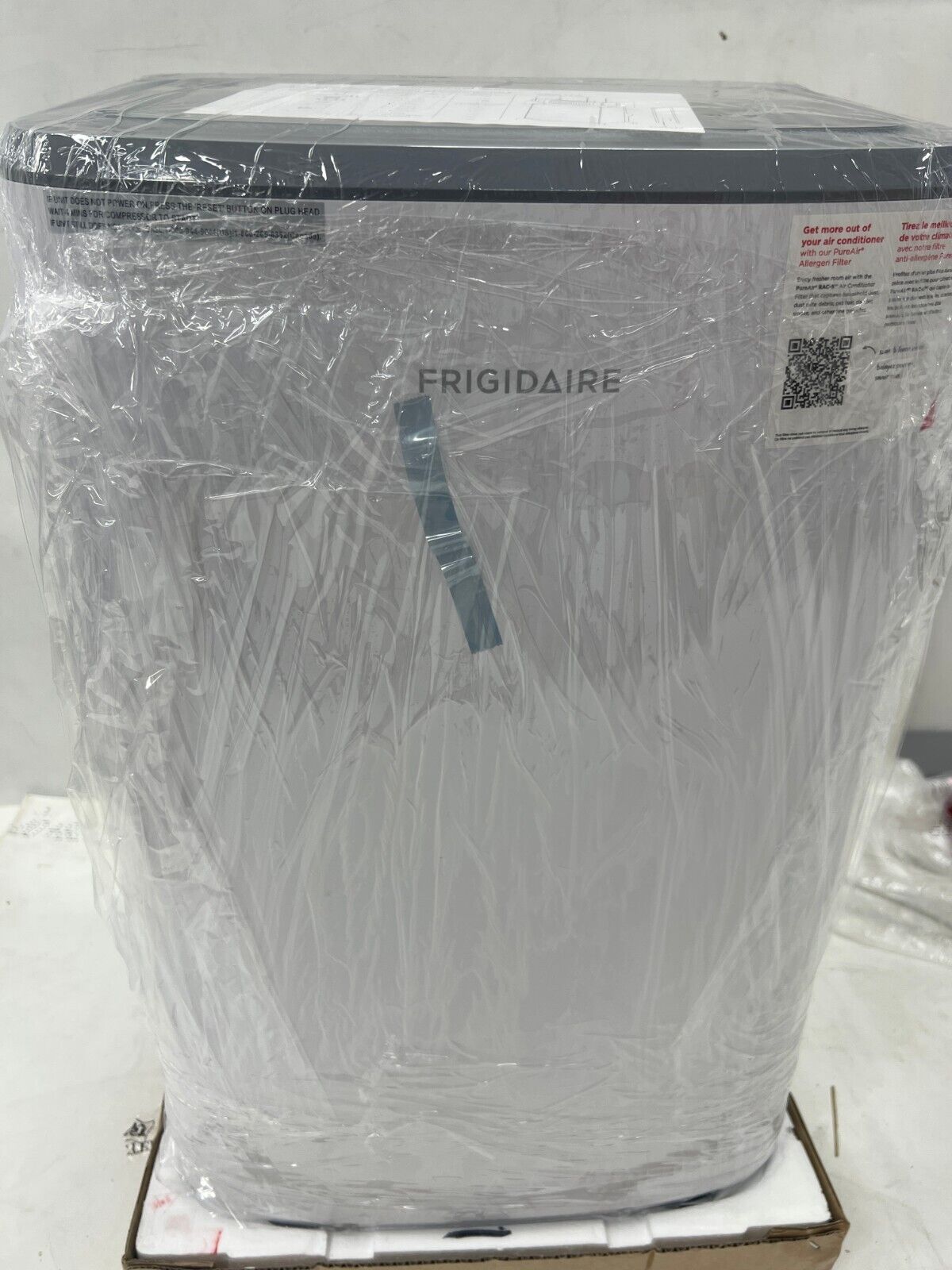Frigidaire 3-in-1 Portable Room Air Conditioner FHPW122AC1  12K BTU 350 Sq. Ft.